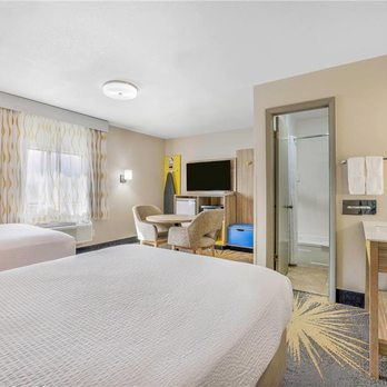 Days Inn by Wyndham Cortez - Guest room - Hotels Near Me - Cortez, Colorado Days Inn by Wyndham Cortez - Guest room - Hotels Near Me - Cortez, Colorado