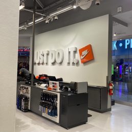 nike factory outlet arundel mills