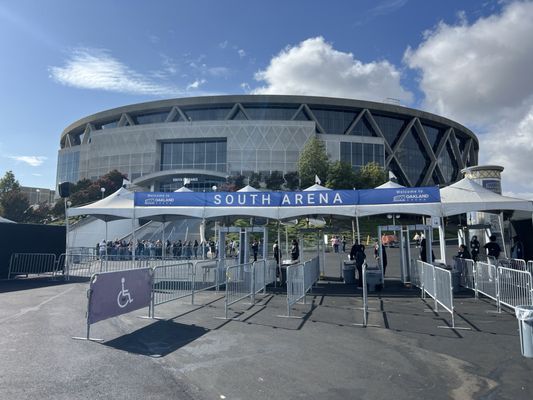 Oakland Arena by null