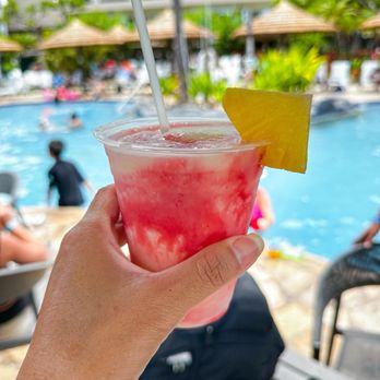 Lokelani Pool Bar - Lava flow - Cocktail Bars Near Me - Lahaina, Hawaii Lokelani Pool Bar - Lava flow - Cocktail Bars Near Me - Lahaina, Hawaii