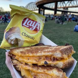 Lil Cheezers Gourmet Grilled Cheesemobile - Cheddar bacon