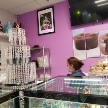 Vegas Bakery - Pastries - Custom Cakes Near Me Vegas Bakery - Pastries - Custom Cakes Near Me