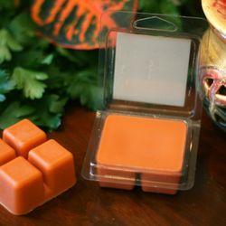 The Charming Orange - Soy wax tarts/melts and hand-carved ceramic tealight warmers.