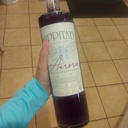 Sunshine Spirits - Purple gin.