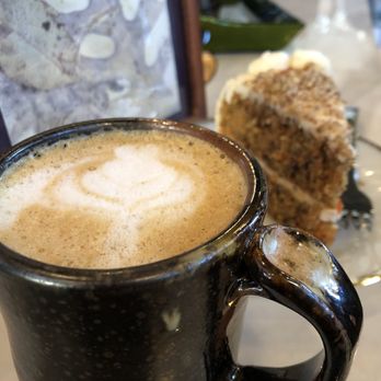 SKŌSH - Yummy maple brown sugar latte with carrot cake - Coffee & Tea Near Me - Indianapolis, Indiana