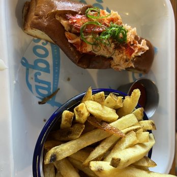 Garbo’s - Conneticut lobster roll - Seafood Near Me - Austin, Texas Garbo’s - Conneticut lobster roll - Seafood Near Me - Austin, Texas