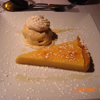 Manorhaus Ruthin - Homemade Lemon Tart and Honey Ice Cream at the Manorhaus Hotel - Hotels Near Me - Ruthin, DEN