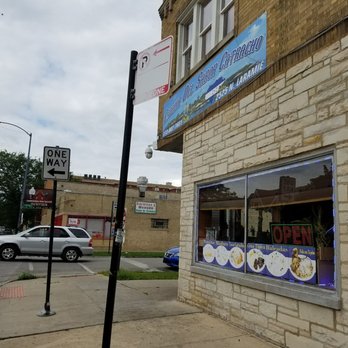 Esquina Del Sabor Catracho - a view of a street corner - Latin American Near Me - Chicago, Illinois
