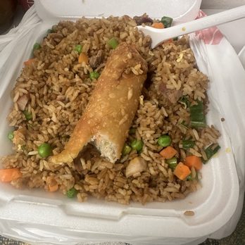 Golden Phoenix - Cardboard BBQ Pork Fried Rice and a Chicken Egg roll - Chinese Near Me - Lakewood, California Golden Phoenix - Cardboard BBQ Pork Fried Rice and a Chicken Egg roll - Chinese Near Me - Lakewood, California