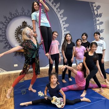 Still & Moving Center - Yoga Near Me - Honolulu, Hawaii Still & Moving Center - Yoga Near Me - Honolulu, Hawaii