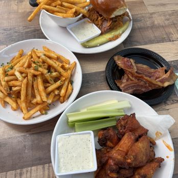OHSO Distillery - New American Near Me - Scottsdale, Arizona