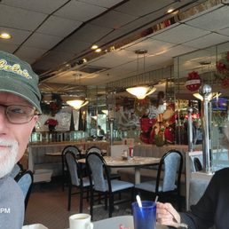 Wayne Hills diner is gorgeous and the food is excellent. The diner to judge all other diners by.