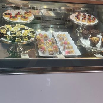 407 Cafe - Desserts - Cafes Near Me - Orlando, Florida
