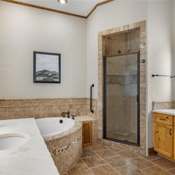 Hilton Grand Vacations Club Stonewater Cove Shell Knob - Guest room bath