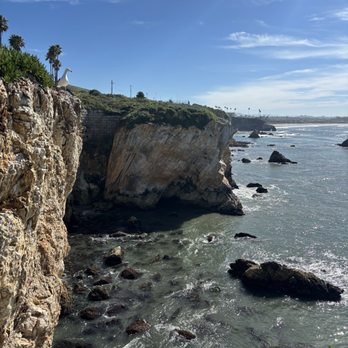 Dinosaur Caves Park - Gorgeous view from park - Parks Near Me - Pismo Beach, California