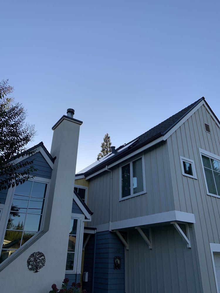 Slide of Simmitri Solar