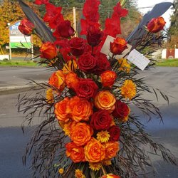Clatskanie Floral - Standing easel spray sympathy flowers in fall colors. Custom design.