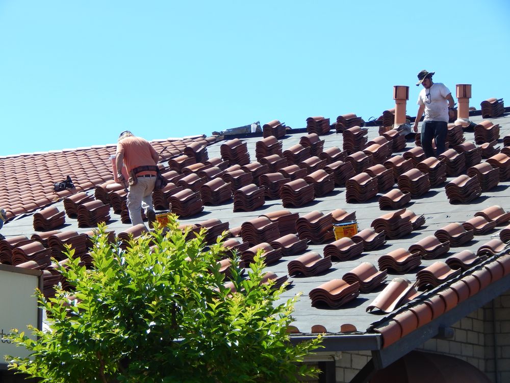 Slide of Pete's A1 Quality Roofing