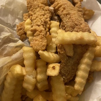 Memphis Best Wings - VERY fresh, flavor 2/6 stars.. ugh - Barbeque Near Me - Memphis, Tennessee