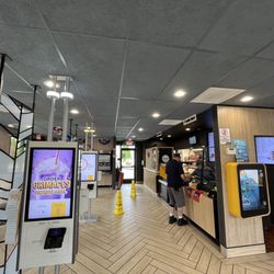 McDonald's - Kiosks and order station