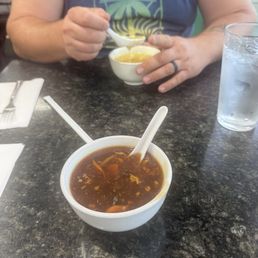 Hot & Sour Soup 酸辣湯