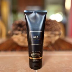 Bath & Body Works - NOIR body cream