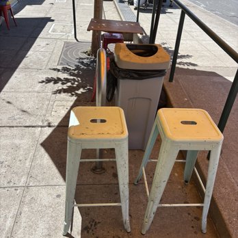 Cookiebar Scoop Shop - Outside seating - Desserts Near Me - Alameda, California Cookiebar Scoop Shop - Outside seating - Desserts Near Me - Alameda, California