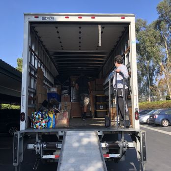 Arnoni Moving Services - Airan checking truck space - Movers Near Me - San Jose, California