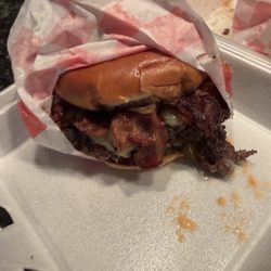 South9 - Deluxe Burger