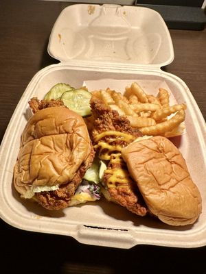 Dave's Hot Chicken by null