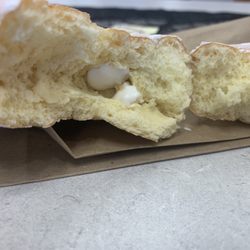 Dunkin' - This is the amount of crème inside.