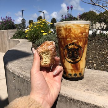 Happy Donuts - Donuts Near Me - Burlingame, California Happy Donuts - Donuts Near Me - Burlingame, California