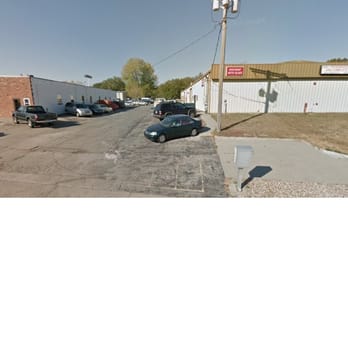 Discount Auto Glass & Tire - Google Map View - Auto Glass Services Near Me - Shawnee, Kansas