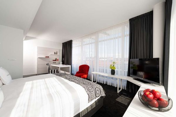 THE MADISON Hotel Hamburg by null