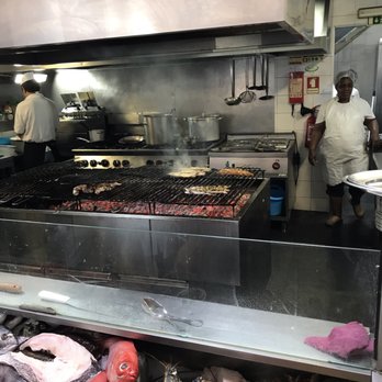 Senhor Peixe - You pick the fish first then they cook it in the kitchen - Seafood Near Me - Lisbon, 11