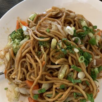 Yoshiko - Veggie yakisoba, huge portion!! - Ramen Near Me - Austin, Texas Yoshiko - Veggie yakisoba, huge portion!! - Ramen Near Me - Austin, Texas