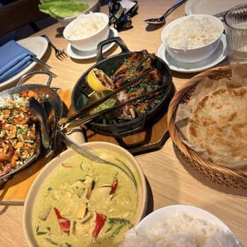 Very Thai - Pad Thai, green curry and Grilled Pork Jowl with Lime Sauce - Thai Near Me - Los Angeles, California