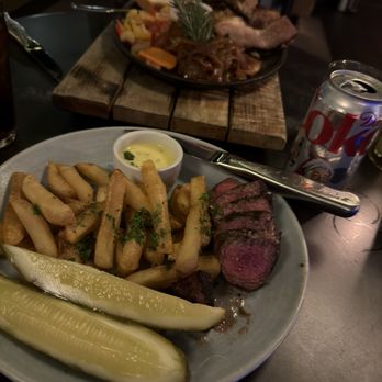Hawkeye & Huckleberry Lounge - Steal Frites + Brisket - Lounges Near Me - Bend, Oregon Hawkeye & Huckleberry Lounge - Steal Frites + Brisket - Lounges Near Me - Bend, Oregon