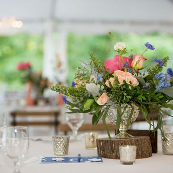 Nectar - Vase, votives and the flowers of course from Nectar for wedding - Florists Near Me - Charlotte, North Carolina Nectar - Vase, votives and the flowers of course from Nectar for wedding - Florists Near Me - Charlotte, North Carolina