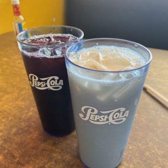 El Pulgarcito - Agua de Jamaica and horchata - Salvadoran Near Me - Sparks, Nevada El Pulgarcito - Agua de Jamaica and horchata - Salvadoran Near Me - Sparks, Nevada
