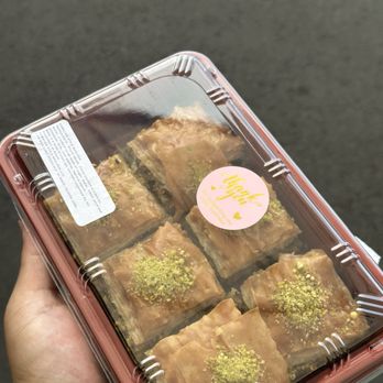 Hawaiian Baklava - Pistachio Baklava - Desserts Near Me Hawaiian Baklava - Pistachio Baklava - Desserts Near Me