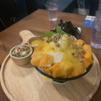 U :Dessert Story - Mango Sticky Rice Bingsoo - Desserts Near Me - Berkeley, California U :Dessert Story - Mango Sticky Rice Bingsoo - Desserts Near Me - Berkeley, California
