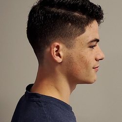 Twisted Scissorz - Hair by: Jessi