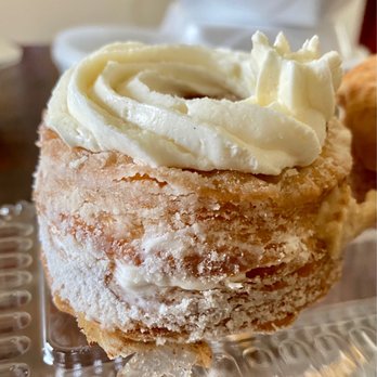Five Daughters Bakery - Vanilla Cream - Donuts Near Me - Atlanta, Georgia