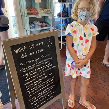 Surfin' Spoon - They have a nice selection of tees and hats with fun designs - Ice Cream & Frozen Yogurt Near Me - Nags Head, North Carolina