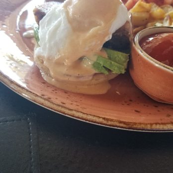 Avalon Grille - Pork belly benedict - New American Near Me - Avalon, California