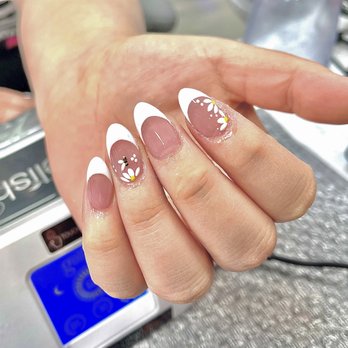 Neko Nails & Spa - Nail Salons Near Me - Derry, New Hampshire