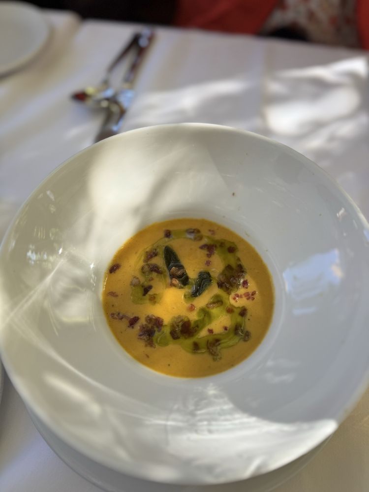 Humberto's Bistro Logo