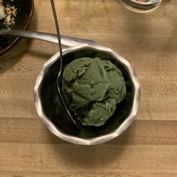 Akasaka - Complimentary green tea ice cream - Japanese Near Me - Honolulu, Hawaii