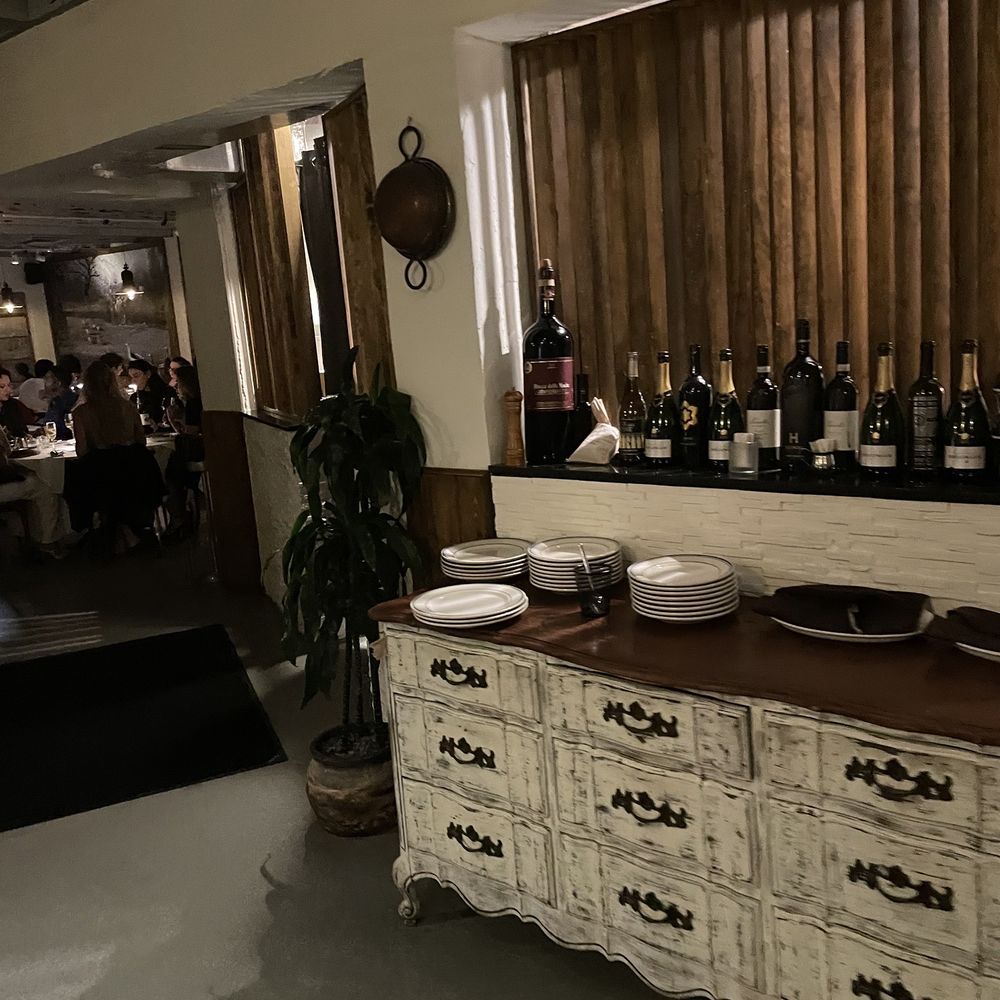 Osteria - Inside - Italian Near Me - Miami, Florida Osteria - Inside - Italian Near Me - Miami, Florida